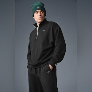 ALO Accolade 1/4 Zip Pullover Size Small - Black NWT